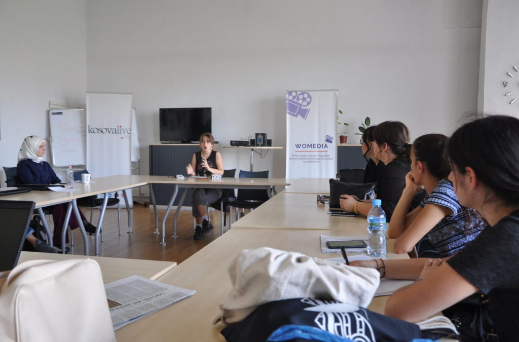 “Womedia” – Training on shooting techniques with participating girls