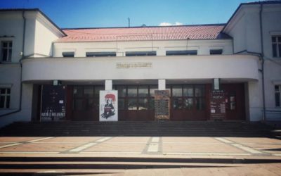 Aktorët e Teatrit të Gjilanit me muaj pa rroga dhe pa kontrata pune