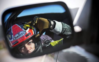 Femrat në Prishtinë garojnë me makina