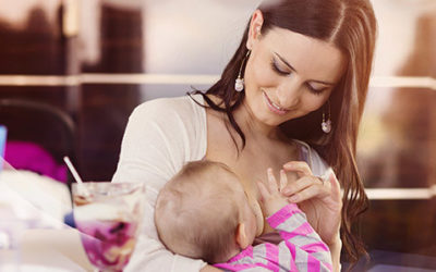 Breastfeeding in public: a natural process, not a shameful one!