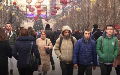 Thyerjet në shoqëri po orientojnë një pjesë të të rinjve nga feja