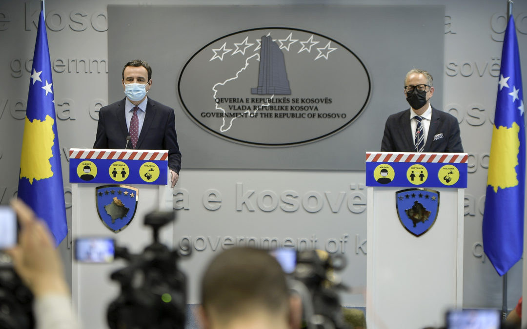 Kryeministri Kurti dhe ministri Vitia prezantuan masat e reja kundër COVID-19