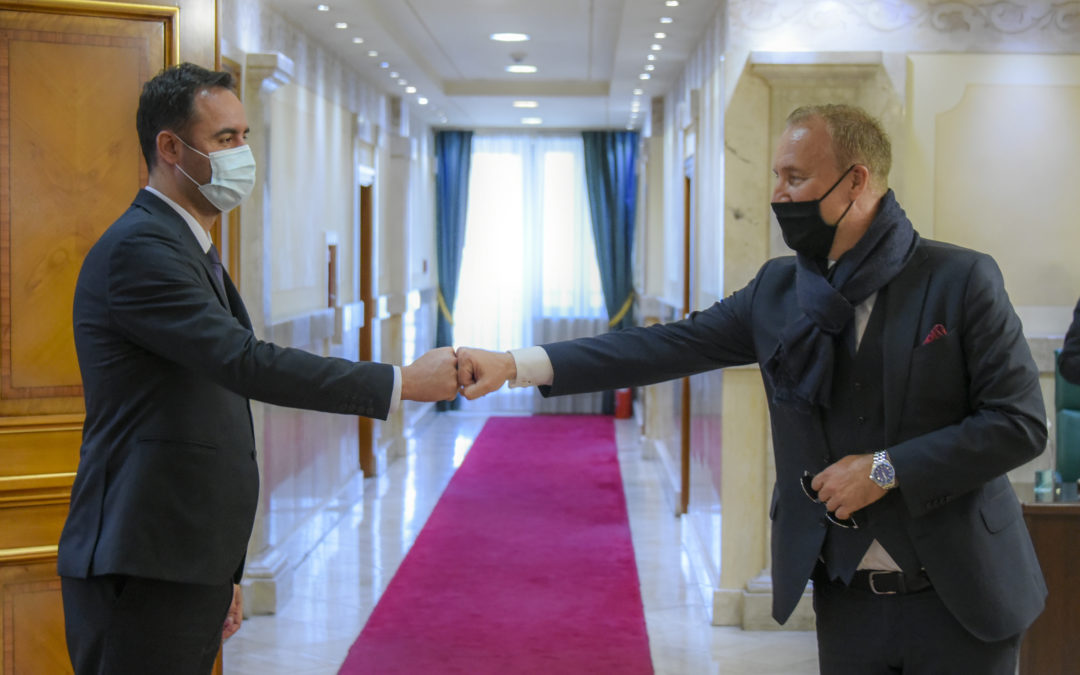 Norvegjia meriton falënderim të veçantë për përpjekjet aktuale lidhur me sigurimin e vaksinave