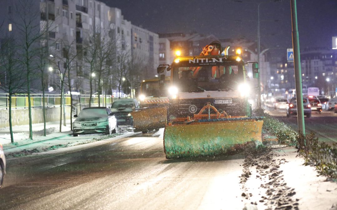Komuna e Prishtinës kontrakton me shtatë kompani për mirëmbajtjen e rrugëve