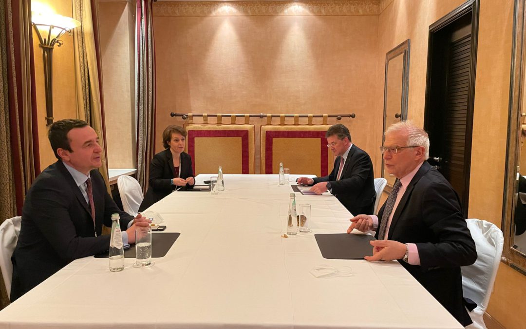 Kurti- Borrell: Kosova është e gatshme t’i përgjigjet ftesave për takime të liderëve nëse ka vullnet të njejtë Serbia