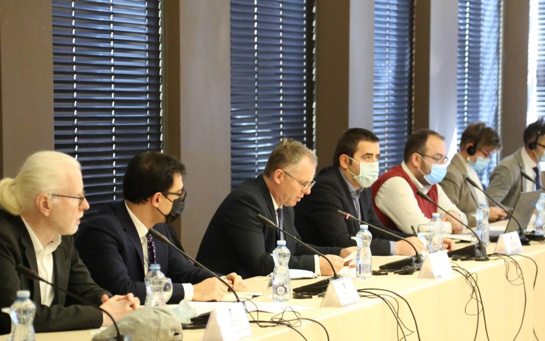 Bislimi prezanton qasjen për zvogëlimin e barrës administrative për qytetarë dhe biznese