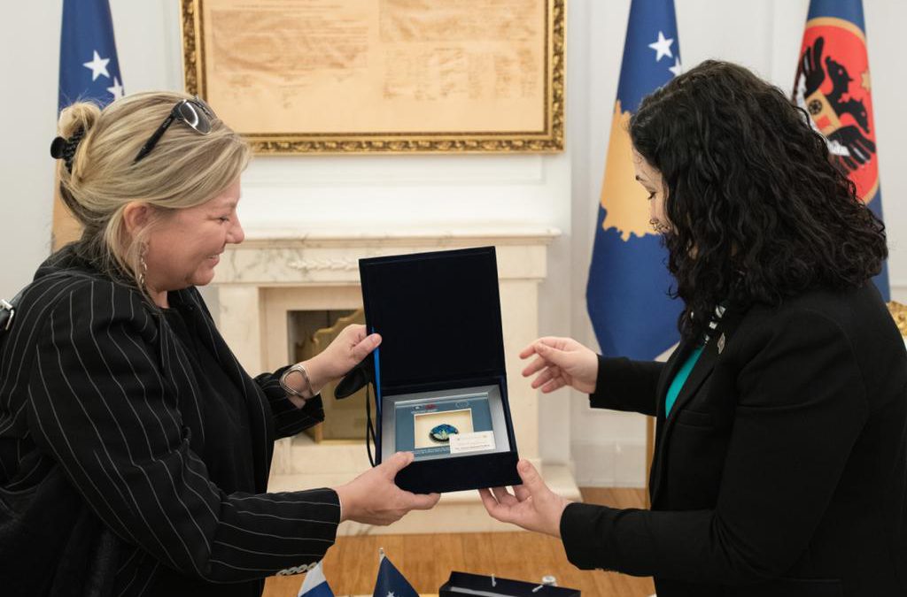 Presidentja Osmani pret në takim lamtumirës ambasadoren finlandeze, Stjernvall