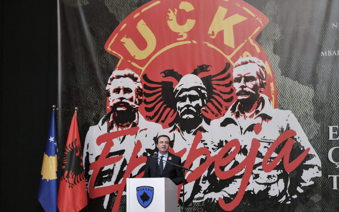 Kurti: Përjetësia e pavdekësia e dëshmorit nga bronzi, duhet të ngritet edhe në tekste që lexohen universalisht