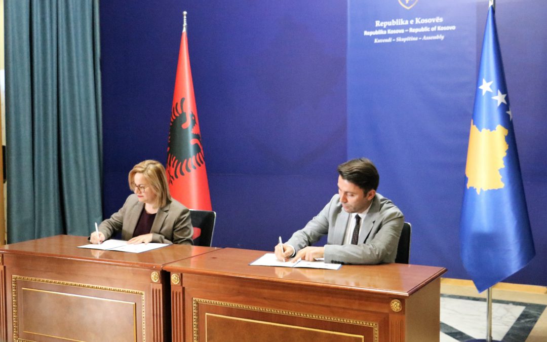 Komisionet e ligjeve të Kuvendit të Kosovës dhe të Shqipërisë nënshkruan marrëveshje bashkëpunimi 