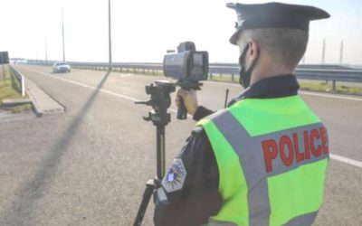 Policia: Identifikohen katër kundërvajtës të cilët zhvillonin shpejtësi përtej normave të lejuara