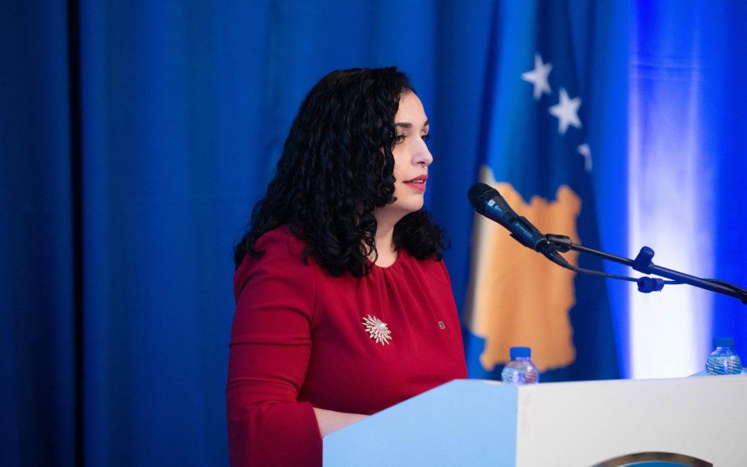 Osmani: Sulmi me minahedhës në Tregun e Mitrovicës 23-vjet më parë, shpërfaqë barbarinë e regjimit gjenocidal serb