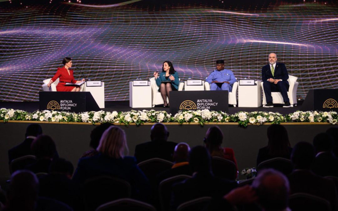 Presidentja Osmani vazhdon takimet në margjina të Forumit Diplomatik të Antalisë