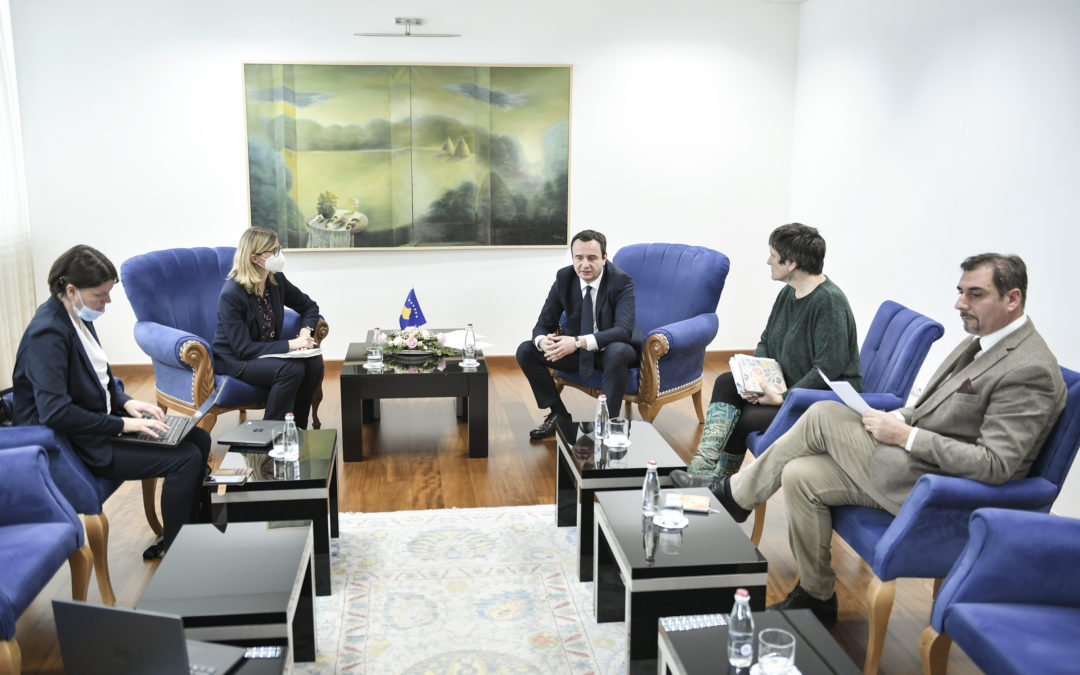 Kurti: Këtë vit lansohet platforma inovative për raportimin e rasteve të diskriminimit ndaj komuniteteve joshumicë