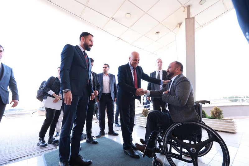 MAPL: Ministri izraelit, Frej ndihmon shoqatën Handikos me 93 karroca