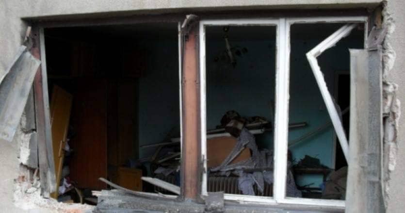 Kurti përkujton Selver Haradinajn, i vrarë në sulmin me eksploziv në veri të Mitrovicës