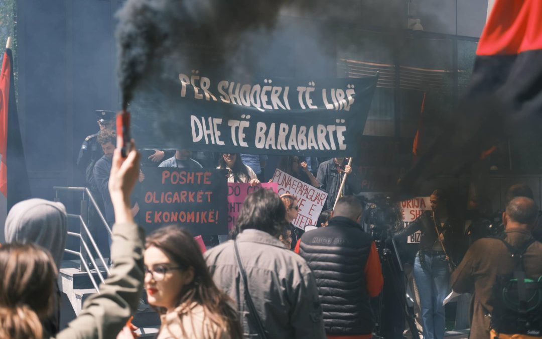 Kolektivi për Mendim dhe Veprim Feminist: Punëtorët në Kosovë janë ata që e mbajnë gjallë ekonominë