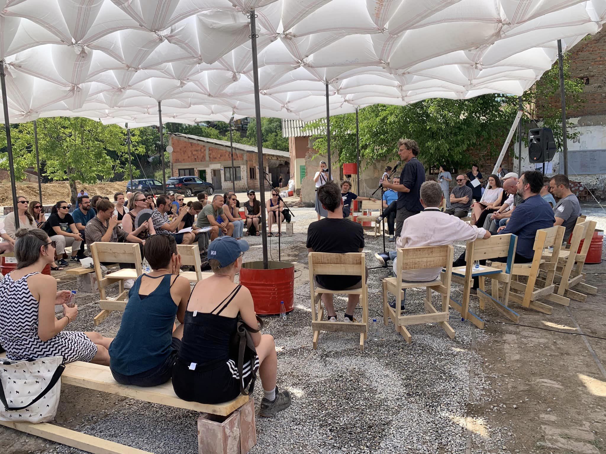 Manifesta 14 -raumlaborberlin është një kolektiv i arkitektëve eksperimental