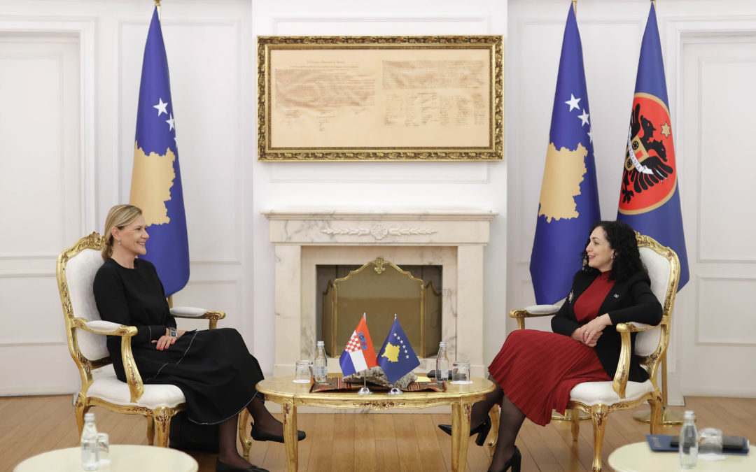 Presidentja Osmani takon ambasadorët e Kroacisë, Bullgarisë, Çekisë, Hungarisë lidhur me liberalizimin e vizave dhe anëtarësimin në KE