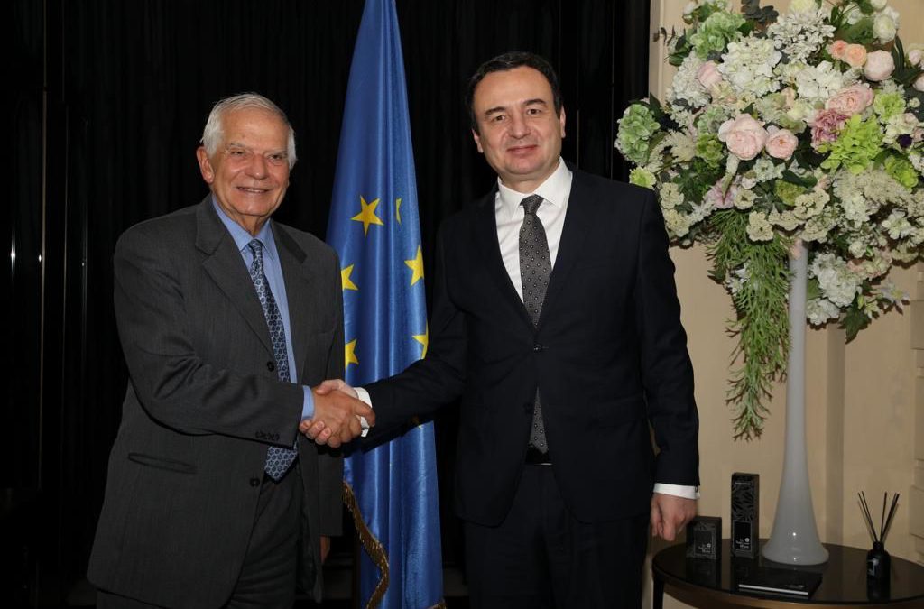 Kurti takohet me Borrell dhe Lajčák, diskutojnë për dialogun Kosovë-Serbi, propozimin franko-gjerman
