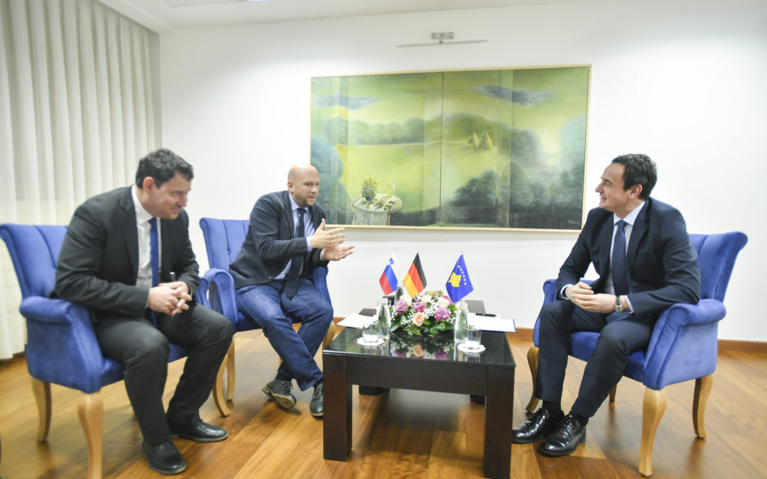 Kryeministri Kurti pret emisarët e Gjermanisë dhe Sllovenisë për Ballkanin Perëndimor, diskutojnë për situatën në vend