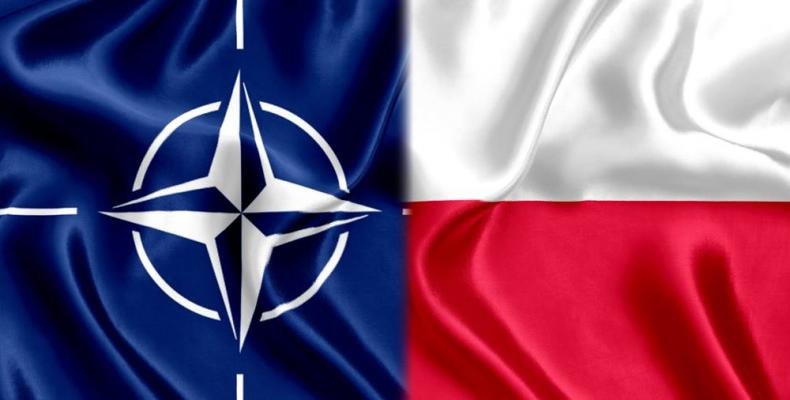 Flamuri NATO-Poloni