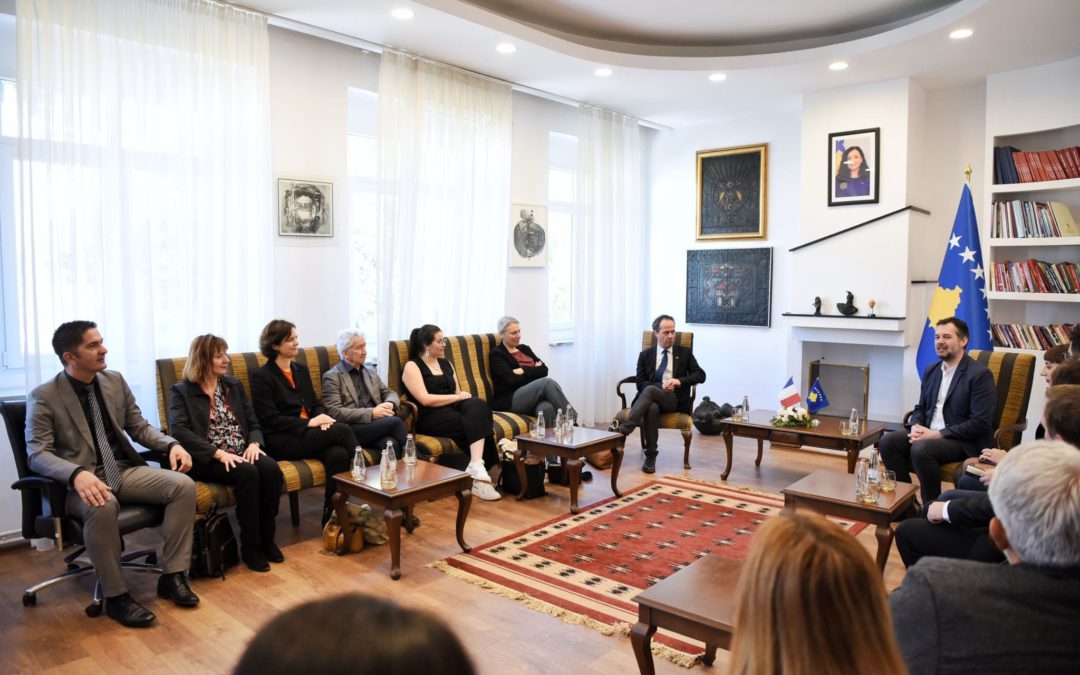 Çeku: Bashkëpunimi kulturor me Francën do të vazhdojë me fushën e artit bashkëkohor, muzeologjisë dhe kinematografisë