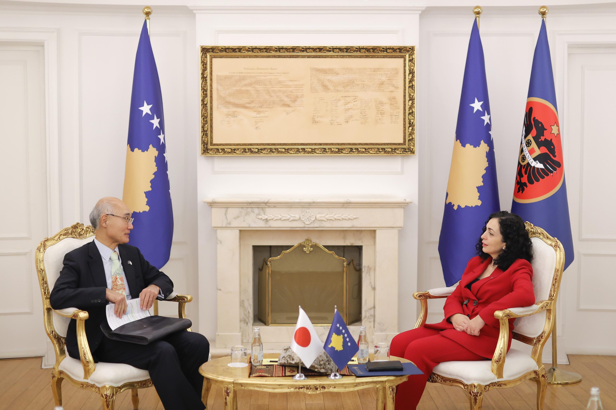 Vjosa Osmani-Akira Mizutani