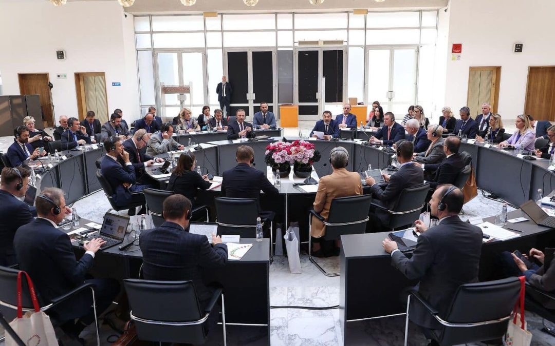 Sveçla: Lidhja e afërt e Serbisë me Rusinë cenon stabilitetin e shteteve të Ballkanit Perëndimor, sigurinë tonë