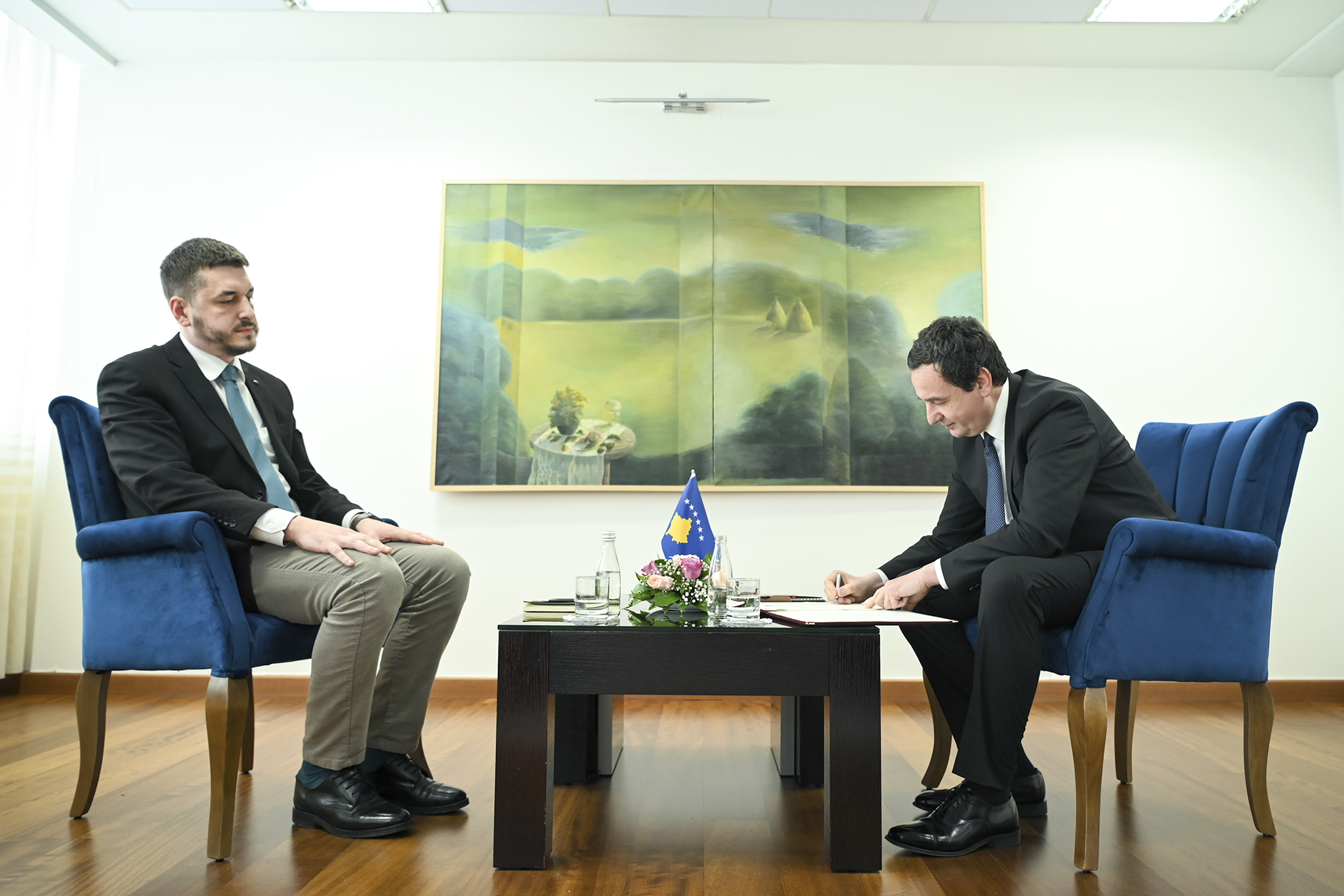 Kurti emëron Taulant Kelmendin zv/ministër i Arsimit, Shkencës, Teknologjisë dhe Inovacionit