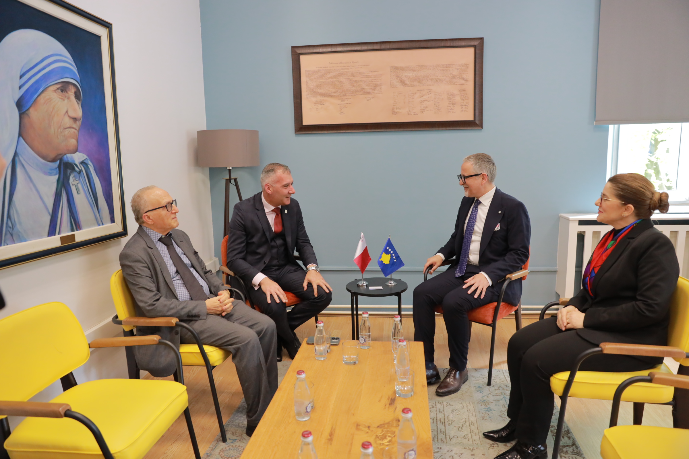 Vitia pret në takim një delegacion nga Malta, diskutojnë për avancimin e sistemit të shëndetësisë