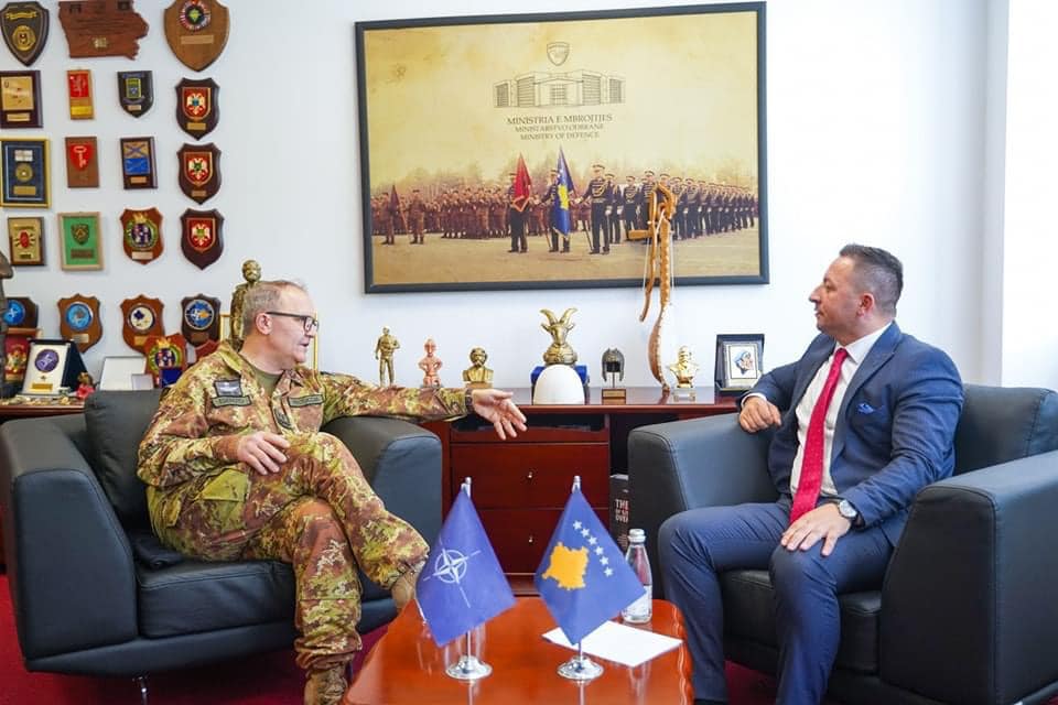 Mehaj pret komandantin e KFOR-it, Ristuccia, njofton për përgatitjet e ushtrimit ndërkombëtar “Defender Europe’23”