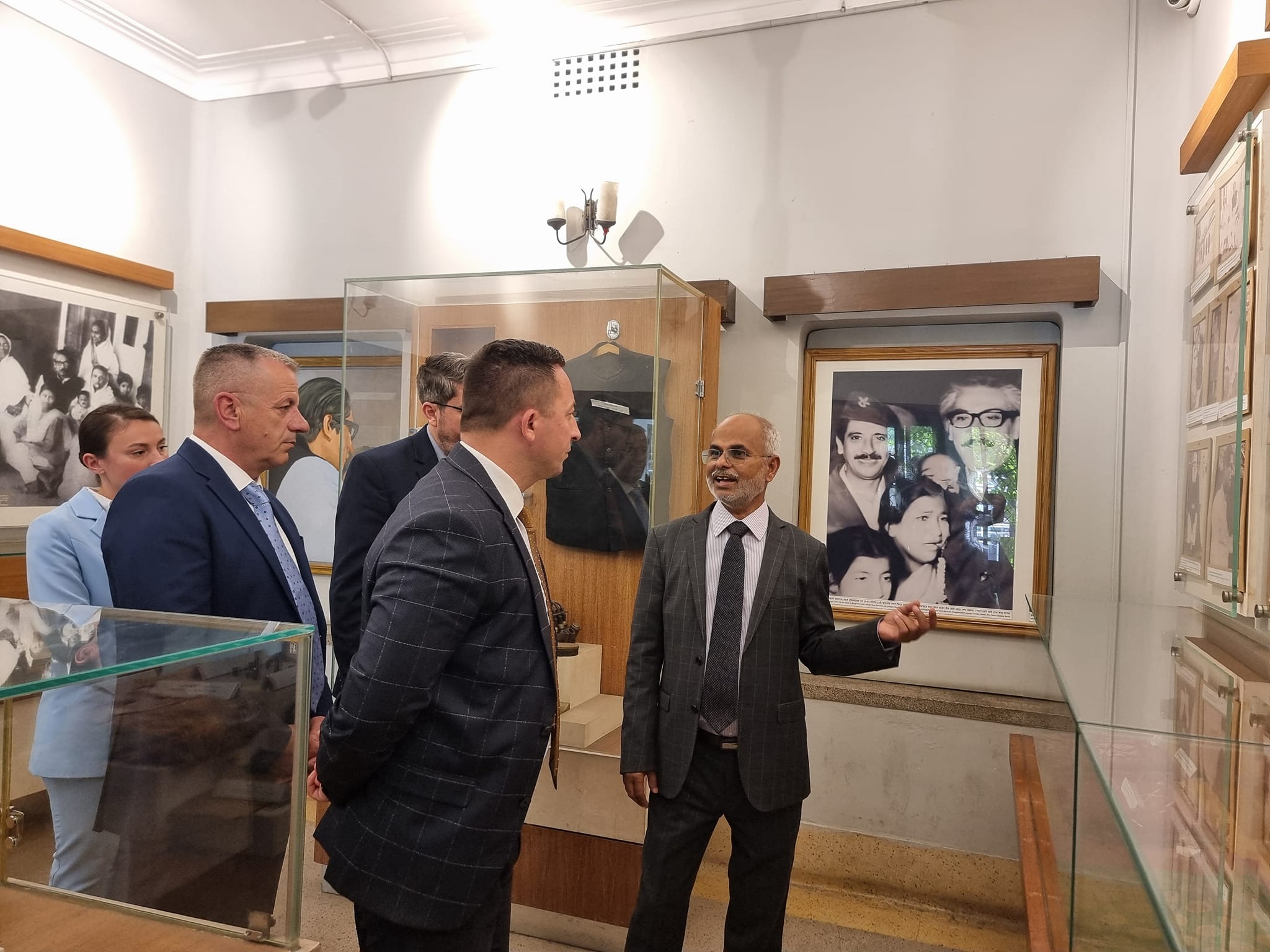 Mehaj në vizitë zyrtare në Bangladesh, takime me autoritete të larta qeveritare