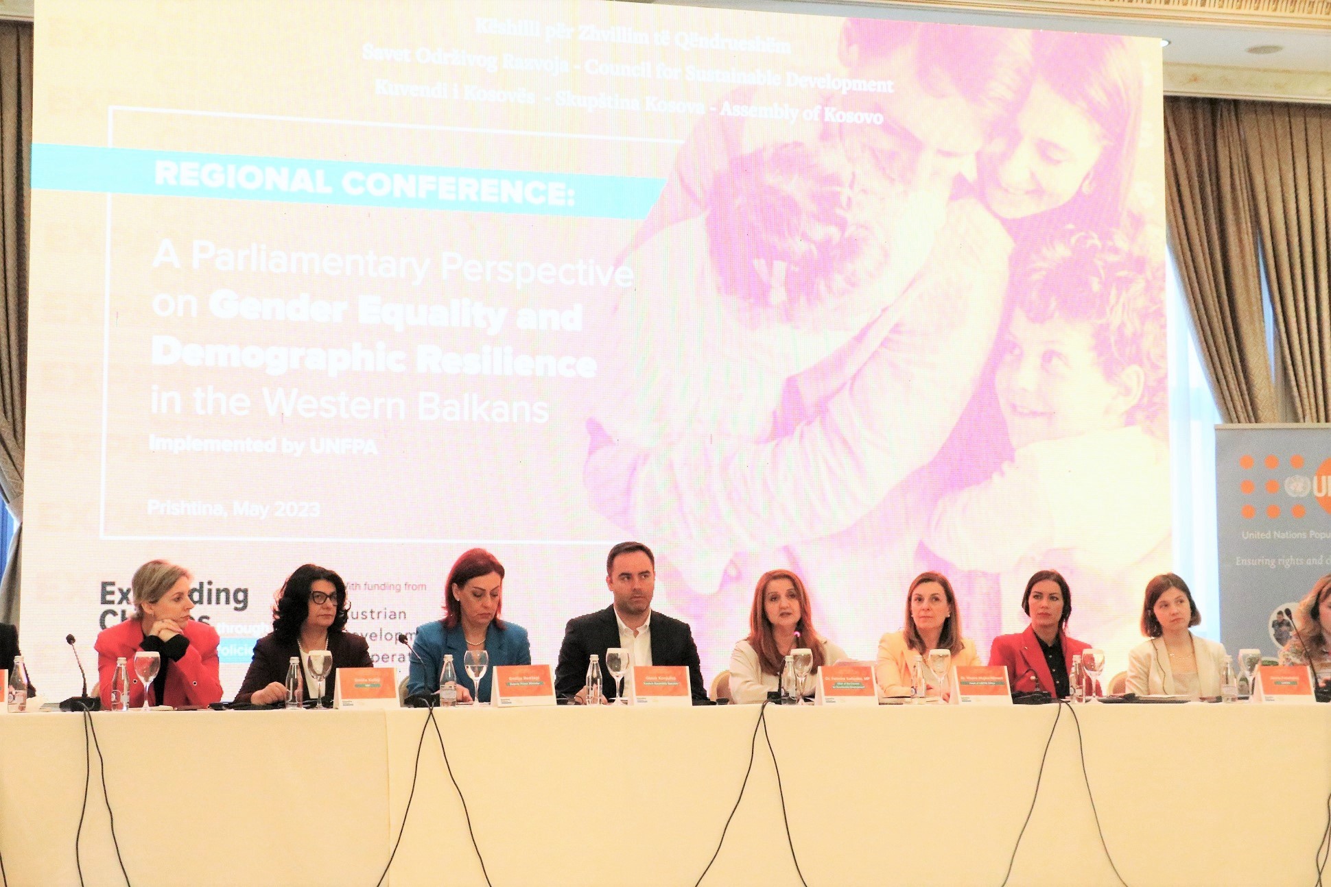 Konjufca: Barazia gjinore mbetet sfidë evidente