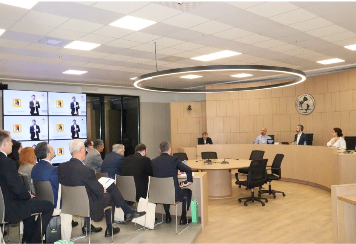 KQZ vëzhgon procesin zgjedhor në Shqipëri, Radoniqi uron mbarësi dhe zgjedhje të suksesshme