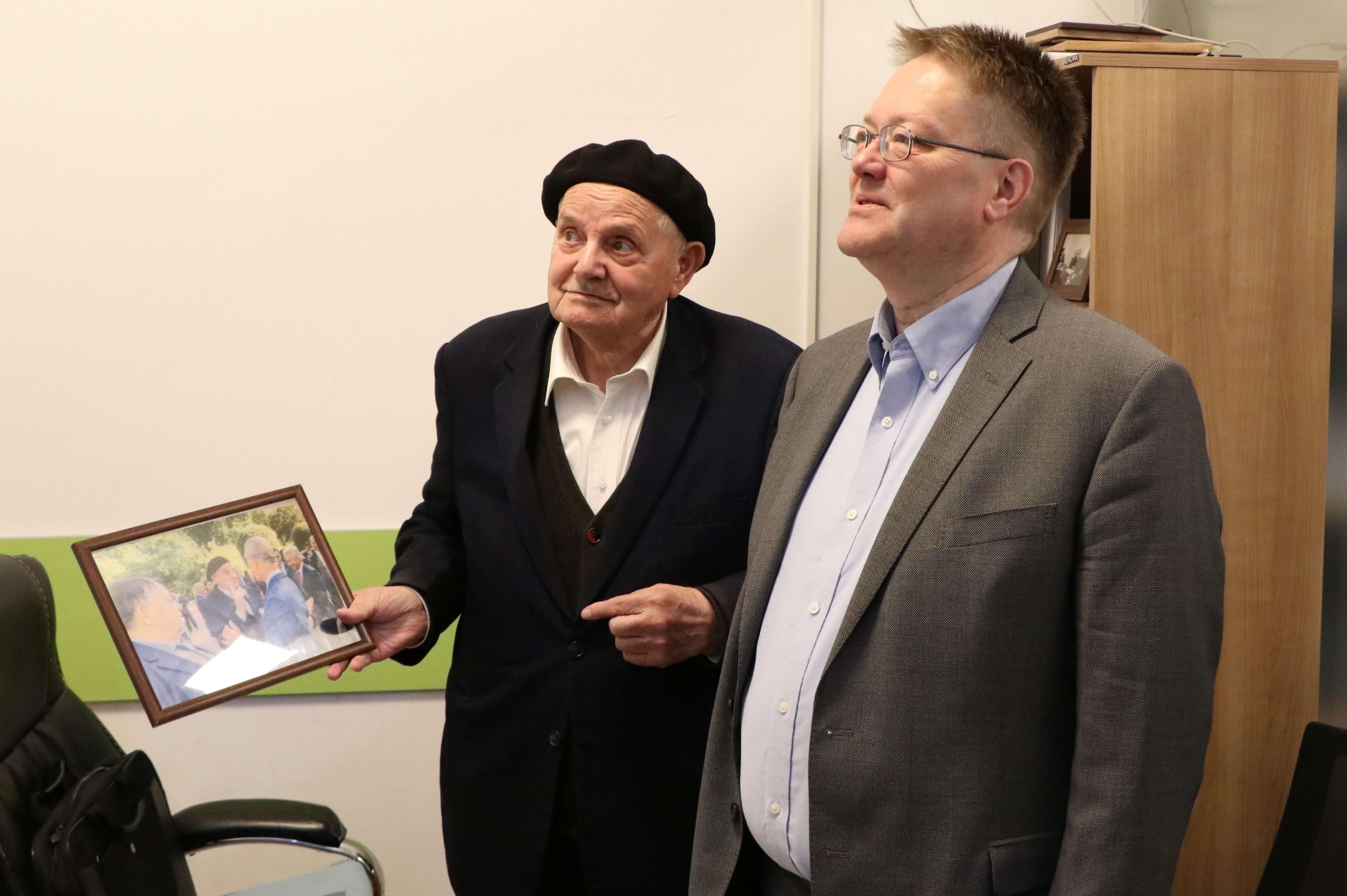 Abbott: Mbretëria e Bashkuar mirëpret angazhimin e Kurtit dhe Vucic për të miratuar Deklaratën e Personave të Zhdukur