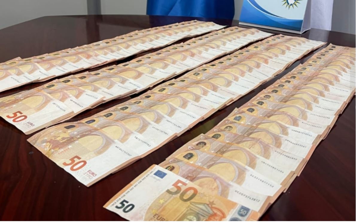 Policia e Kosovës sekuestron 4.700 € të falsifikuara, arrestohet personi i dyshuar në Prishtinë