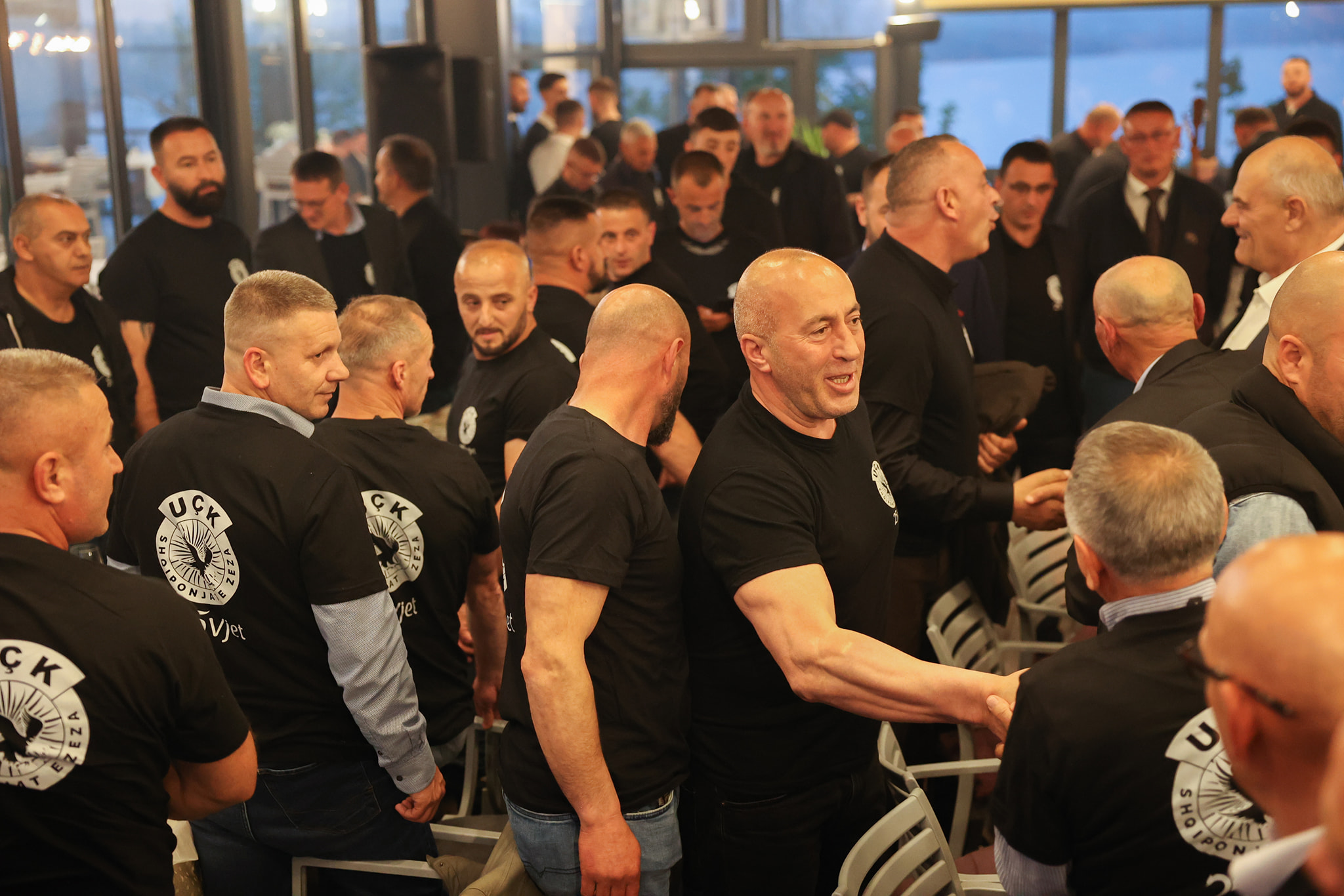 Haradinaj: Jemi përgjithmonë mirënjohës krerëve që udhëhoqën me njësinë “Shqiponjat e Zeza”