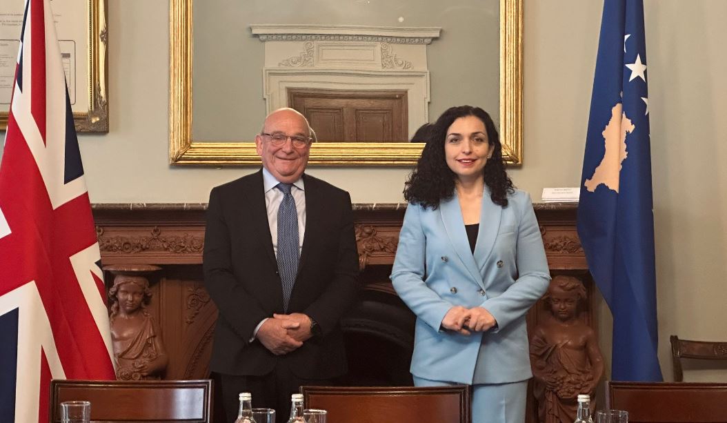 Presidentja Osmani takon Lordin Peach, diskutojnë për bashkëpunimin e më tej me Mbretërinë e Bashkuar