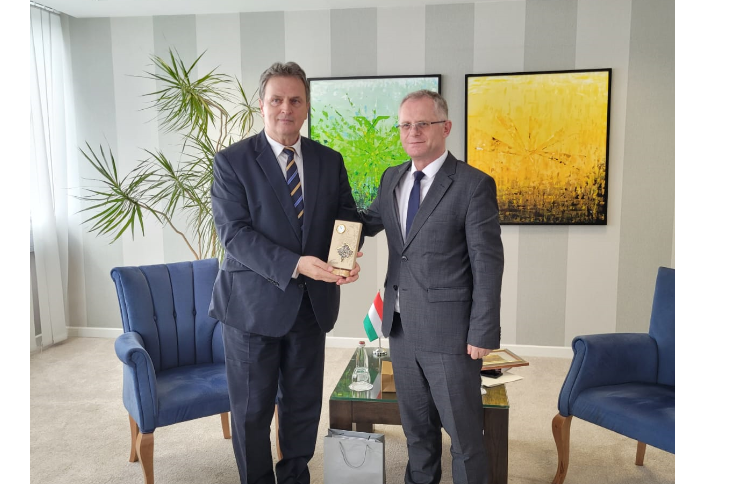 Bislimi pret në takim lamtumirës ambasadorin e Hungarisë, Bencze