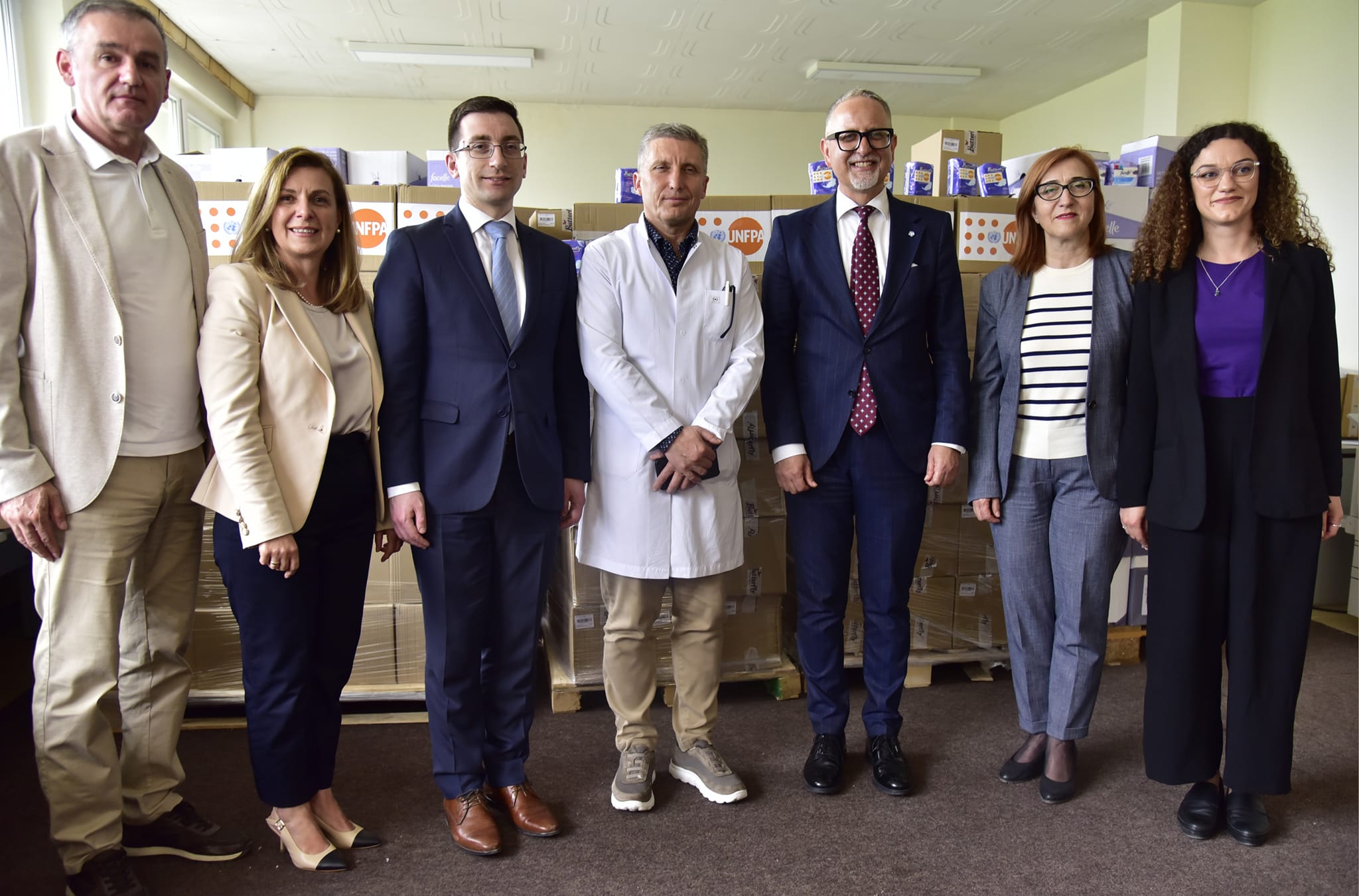 ShSKUK: Klinika e Gjinekologjisë pajiset me peceta higjienike për pacientet