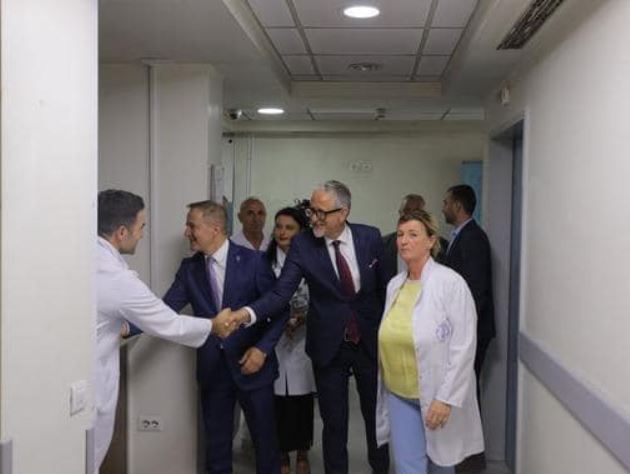 Vitia viziton Spitalin “Sheikh Zayed” të Vushtrrisë, zgjerim i kapaciteteve të shërbimeve shëndetësore