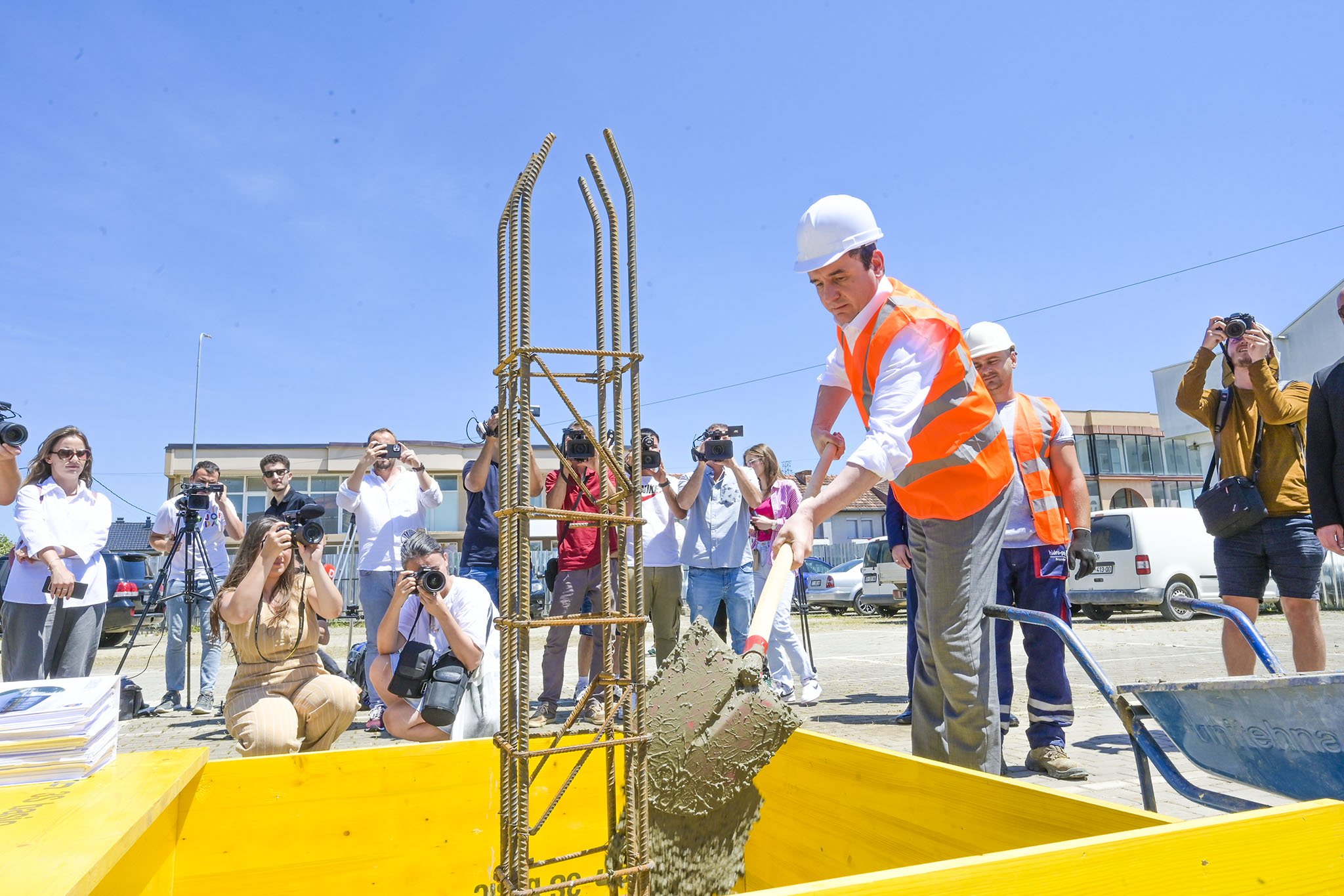 Vendoset gurthemeli i Qendrës Multifunksionale në Podujevë