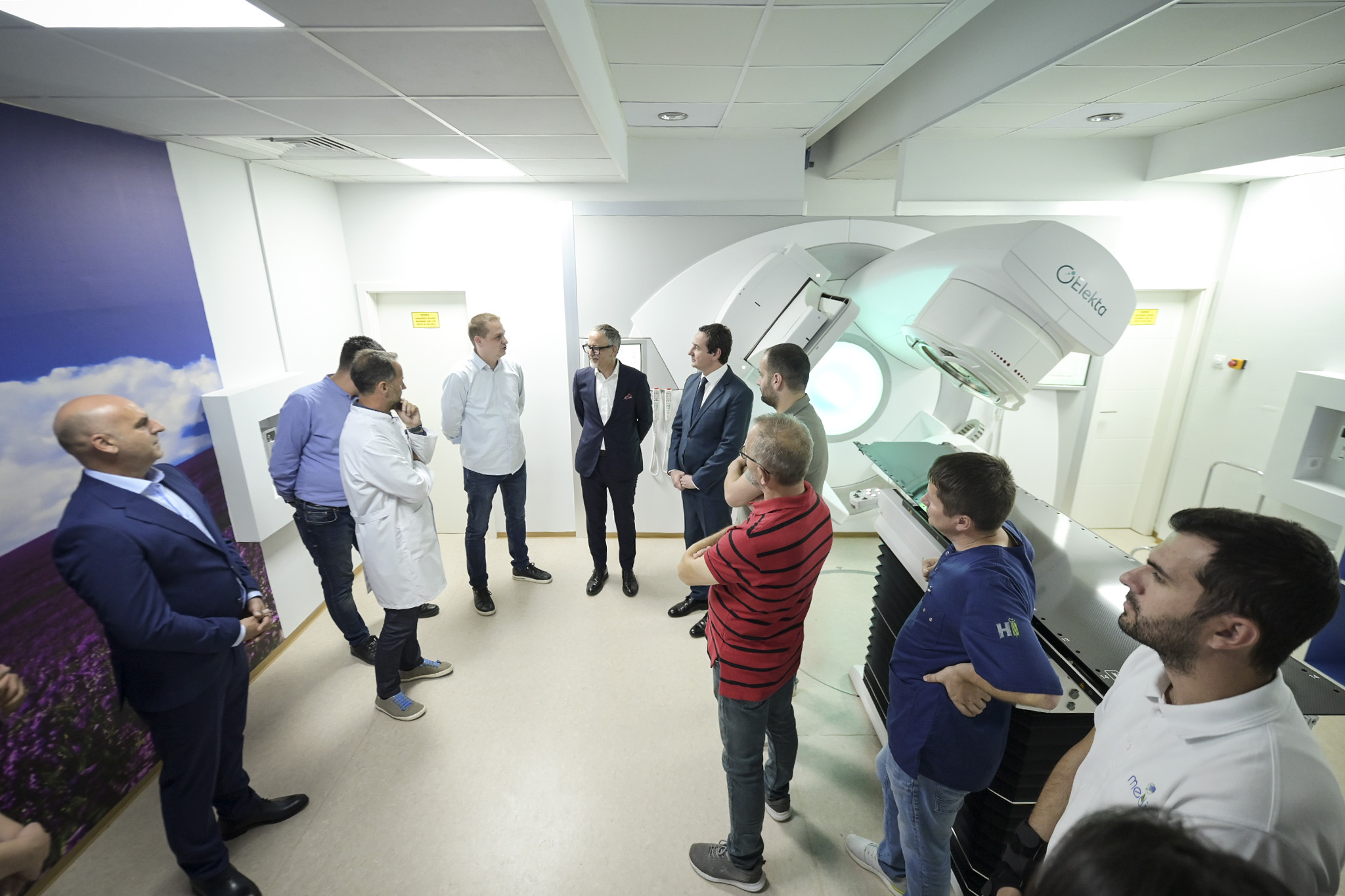 Funksionalizohet aparatura e re për terapinë rrezatuese në Klinikën e Onkologjisë