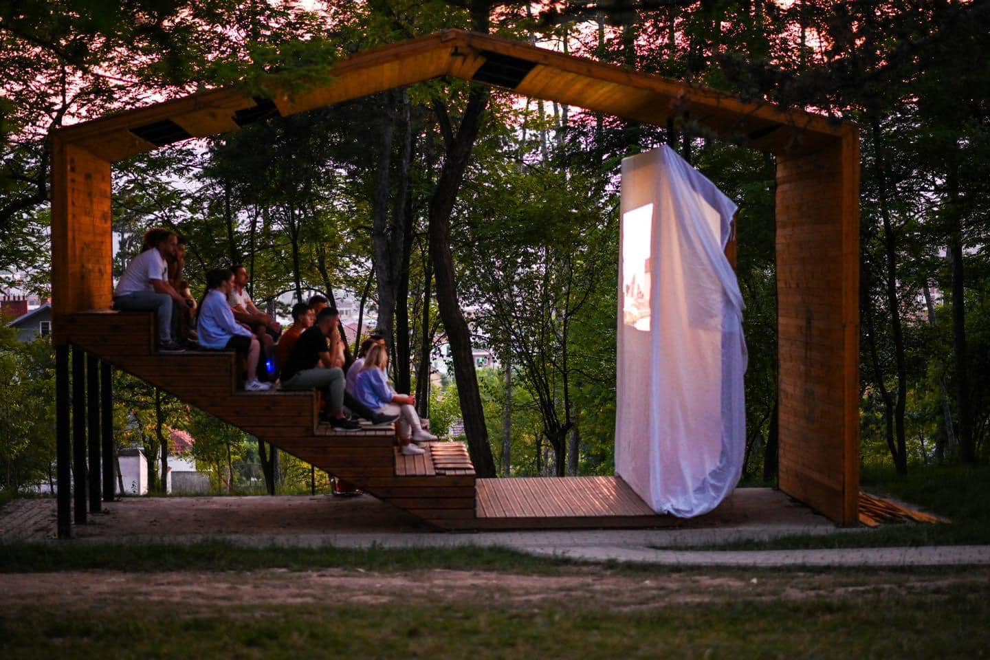 MKRS: “Kinemaja Verore” shfaqet nëpër të gjitha qytetet e vendit