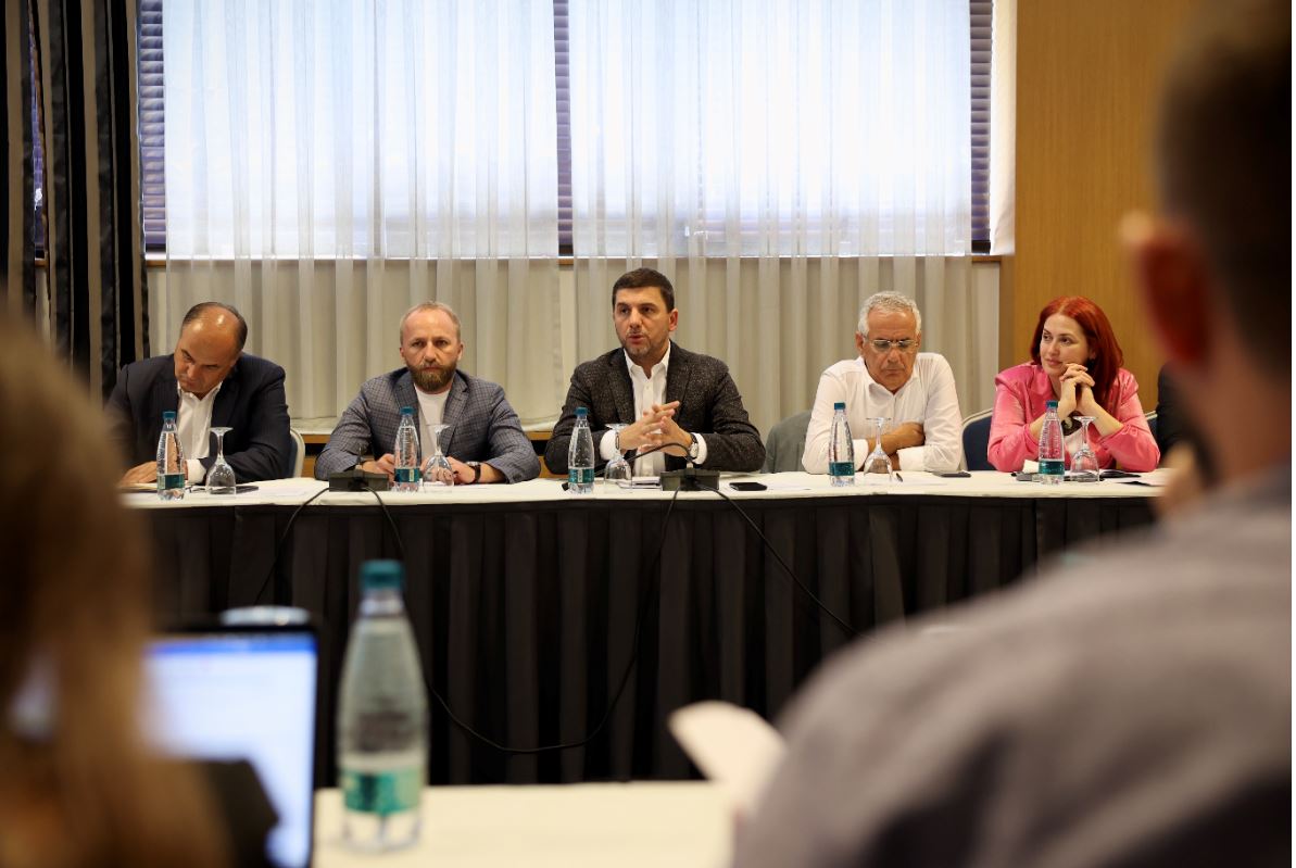 PDK: Qeveria po e thellon krizën politike dhe ekonomike, vendi ka nevojë për zgjedhje të parakohshme