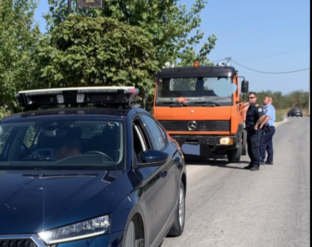 Policia: Vazhdon kontrolli i trafikut përmes veturave me pajisje inteligjente, “Smart Patrol”