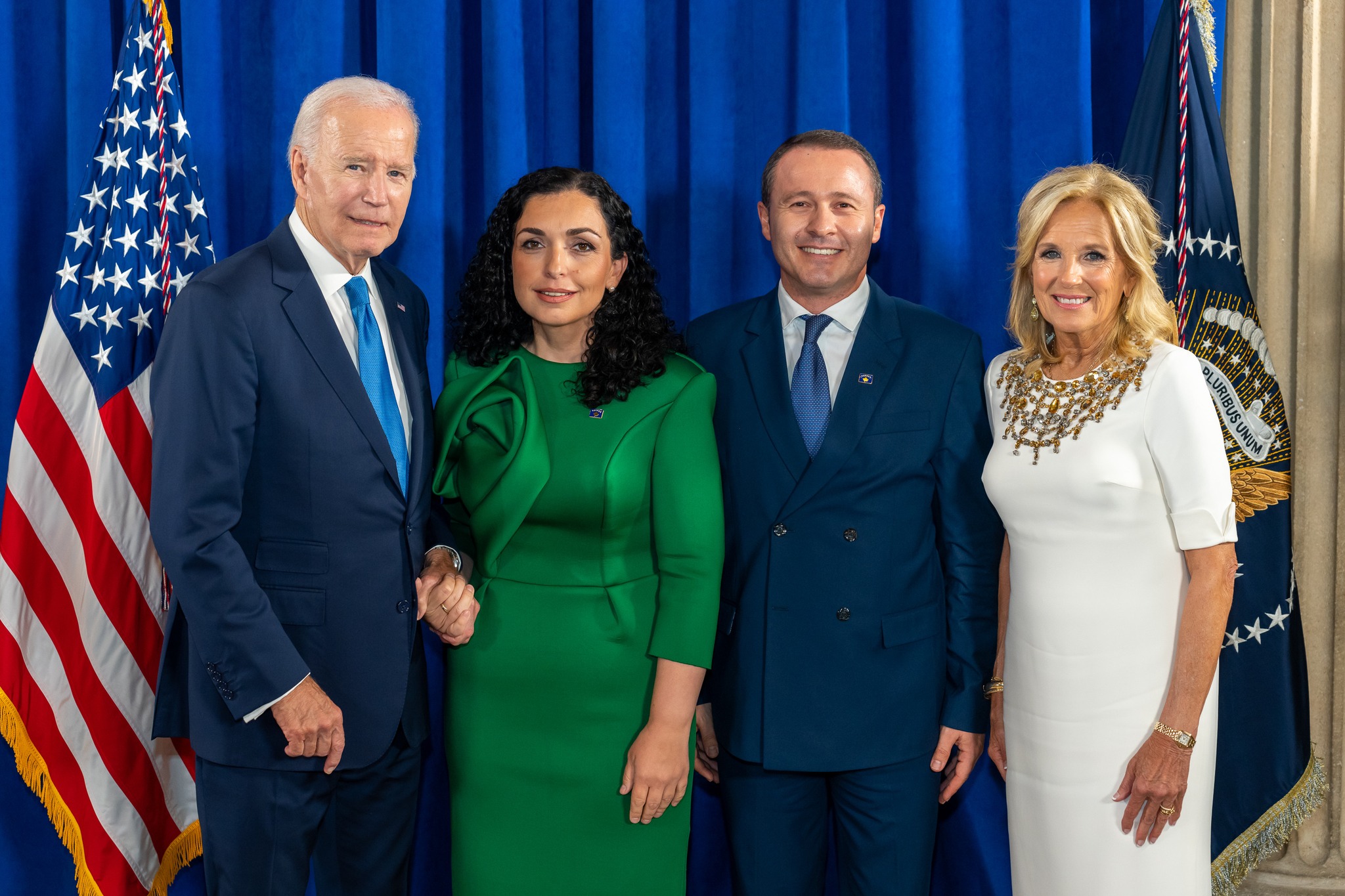 Presidentja Osmani merr garanca të fuqishme nga presidenti Biden për mbështetjen e vazhdueshme amerikane ndaj Kosovës