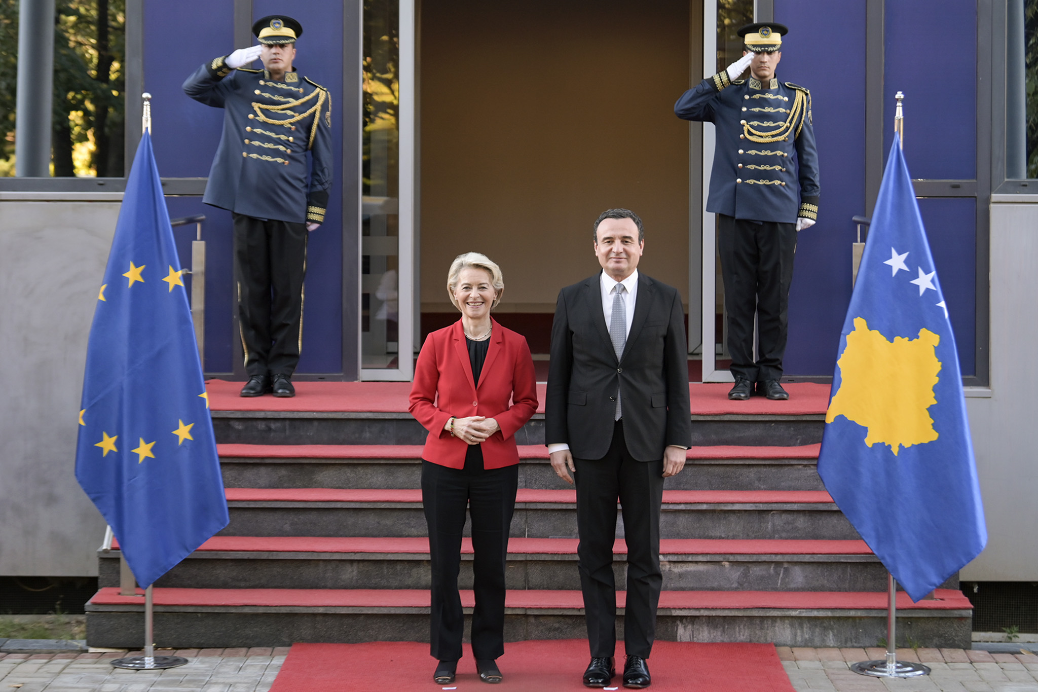 Kurti pret von der Leyen, bisedojnë për ekstradimin e Radojcic-it në Kosovë ku do të ballafaqohej me një gjykim fer dhe të drejtë