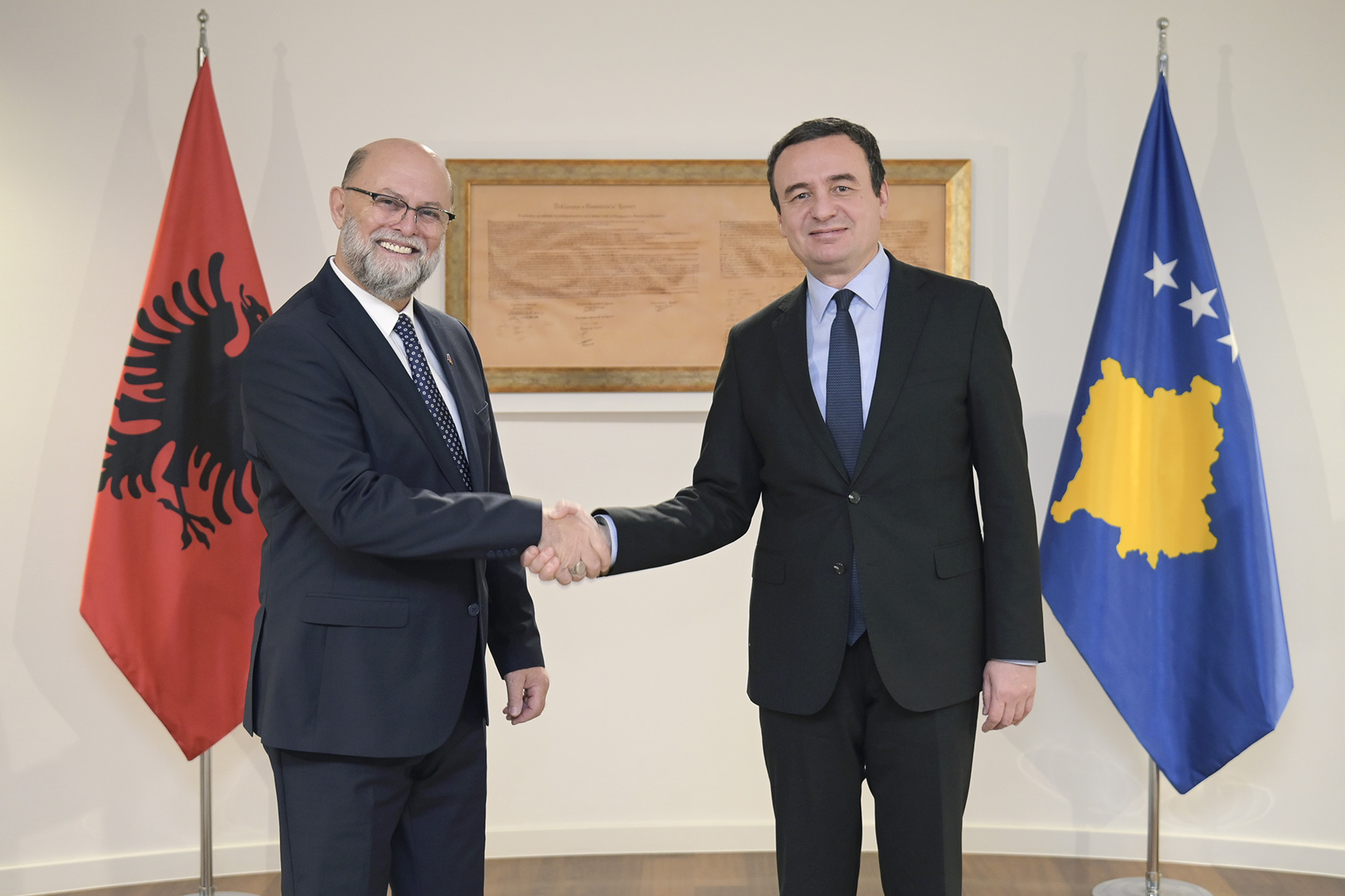 Kurti-Malaj, bisedojnë për rajonin e Ballkanit Perëndimor, ku bashkëpunimi duhet të jetë i bazuar në demokraci e siguri