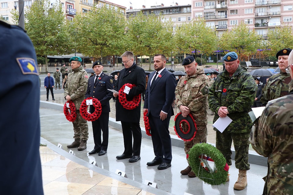 Maqedonci: Përjetë do të nderojmë ata të cilët sakrifikuan për lirinë tonë